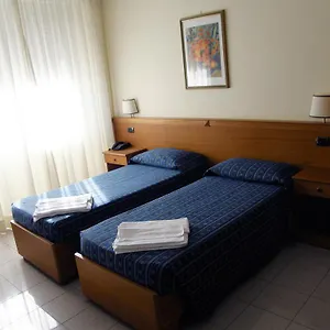 https://villa-maria-rome.it-romehotels.com